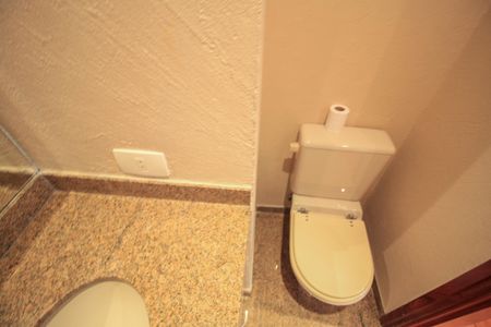 Apartamento à venda com 132m², 3 quartos e 4 vagas Apartamento à venda com 132m², 3 quartos e 4 vagasLavabo