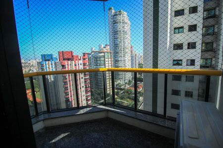 Apartamento à venda com 132m², 3 quartos e 4 vagas Apartamento à venda com 132m², 3 quartos e 4 vagasVaranda da Suíte