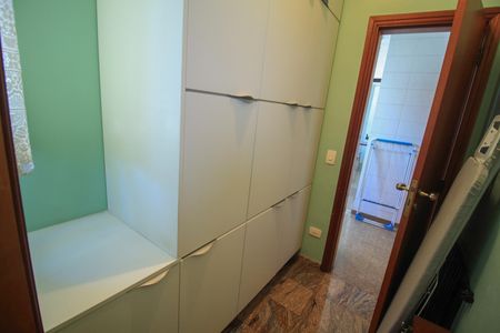 Apartamento à venda com 132m², 3 quartos e 4 vagas Apartamento à venda com 132m², 3 quartos e 4 vagasDespensa