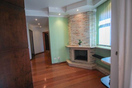 Apartamento à venda com 132m², 3 quartos e 4 vagas Apartamento à venda com 132m², 3 quartos e 4 vagasSala