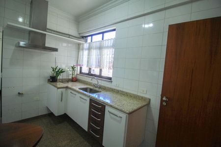 Apartamento à venda com 132m², 3 quartos e 4 vagas Apartamento à venda com 132m², 3 quartos e 4 vagasCozinha