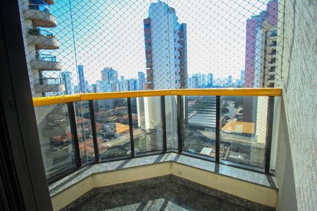 Apartamento à venda com 132m², 3 quartos e 4 vagas Apartamento à venda com 132m², 3 quartos e 4 vagasVaranda do Quarto 2
