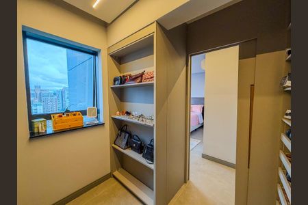 Apartamento à venda com 180m², 3 quartos e 3 vagasQuarto