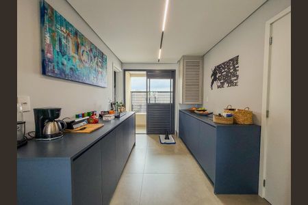 Apartamento à venda com 180m², 3 quartos e 3 vagasCopa