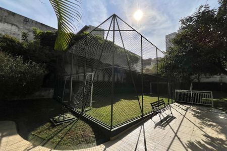 Apartamento à venda com 75m², 2 quartos e 1 vaga Apartamento à venda com 75m², 2 quartos e 1 vagaÁrea comum - Quadra