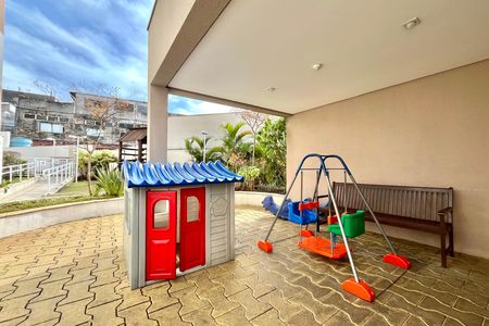 Apartamento à venda com 75m², 2 quartos e 1 vaga Apartamento à venda com 75m², 2 quartos e 1 vagaÁrea comum - Playground