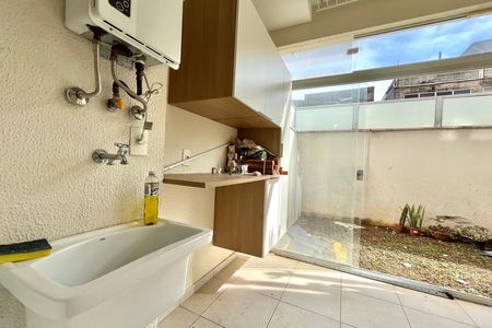 Apartamento à venda com 75m², 2 quartos e 1 vaga Apartamento à venda com 75m², 2 quartos e 1 vagaÁrea de Serviço