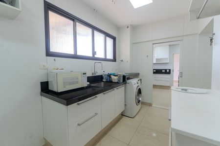 Apartamento à venda com 470m², 5 quartos e 4 vagas Apartamento à venda com 470m², 5 quartos e 4 vagasÁrea de Serviço