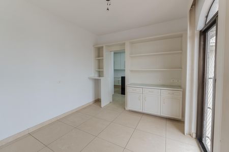 Apartamento à venda com 470m², 5 quartos e 4 vagas Apartamento à venda com 470m², 5 quartos e 4 vagasSala de Jantar