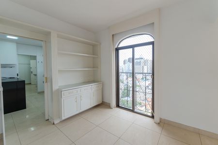 Apartamento à venda com 470m², 5 quartos e 4 vagas Apartamento à venda com 470m², 5 quartos e 4 vagasSala de Jantar