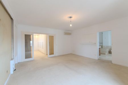 Apartamento à venda com 470m², 5 quartos e 4 vagas Apartamento à venda com 470m², 5 quartos e 4 vagasSuíte master