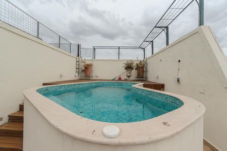 Apartamento à venda com 470m², 5 quartos e 4 vagas Apartamento à venda com 470m², 5 quartos e 4 vagasPiscina