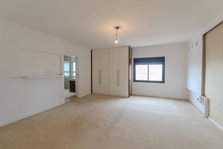 Apartamento à venda com 470m², 5 quartos e 4 vagas Apartamento à venda com 470m², 5 quartos e 4 vagasSuíte master