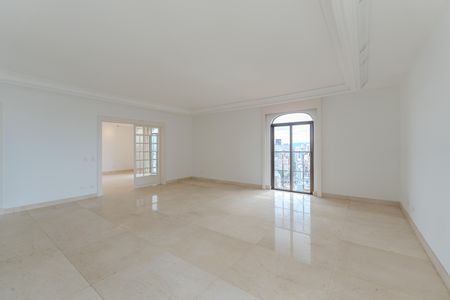 Apartamento à venda com 470m², 5 quartos e 4 vagas Apartamento à venda com 470m², 5 quartos e 4 vagasSala
