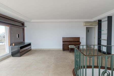Apartamento à venda com 470m², 5 quartos e 4 vagas Apartamento à venda com 470m², 5 quartos e 4 vagasSala de Jogos