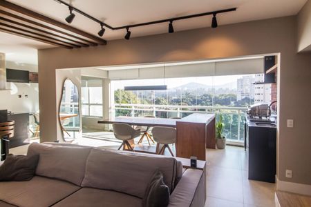 Sala  de apartamento para alugar com 2 quartos, 120m² em Alphaville Empresarial, Barueri