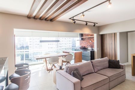 Sala  de apartamento para alugar com 2 quartos, 120m² em Alphaville Empresarial, Barueri