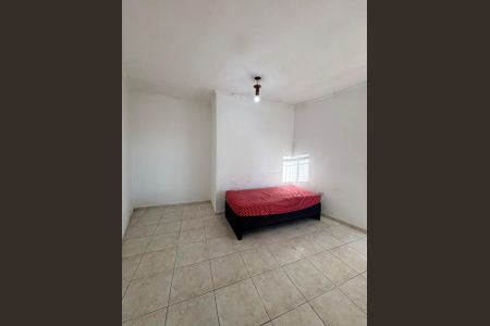 Quarto de casa para alugar com 3 quartos, 110m² em Vila Jacuí, São Paulo