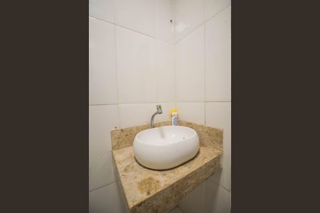 Casa para alugar com 60m², 2 quartos e sem vagaBanheiro