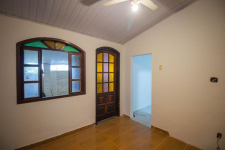 Sala de casa para alugar com 2 quartos, 60m² em Porto Velho, São Gonçalo