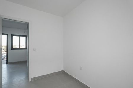 Quarto de apartamento para alugar com 1 quarto, 26m² em Costa E Silva, Porto Alegre