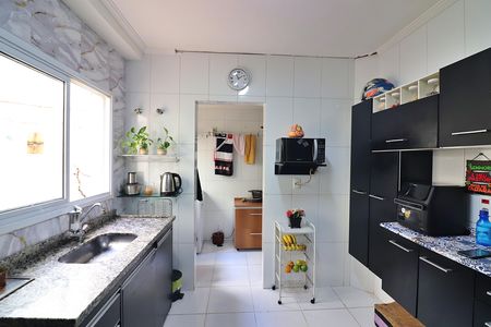 Apartamento à venda com 107m², 3 quartos e 2 vagasCozinha 