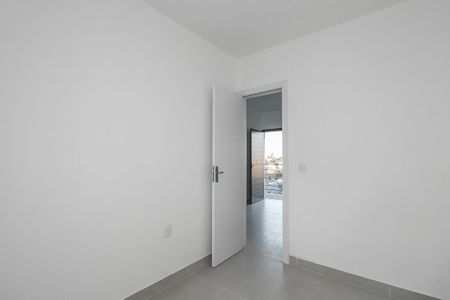 Quarto de apartamento para alugar com 1 quarto, 26m² em Costa E Silva, Porto Alegre