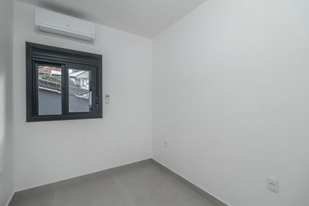 Quarto de apartamento para alugar com 1 quarto, 26m² em Costa E Silva, Porto Alegre