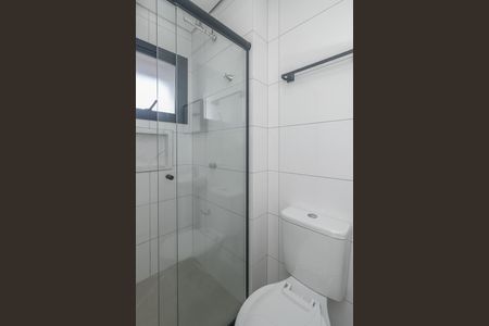 Banheiro de apartamento para alugar com 1 quarto, 26m² em Costa E Silva, Porto Alegre