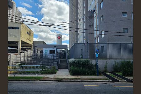 Apartamento à venda com 42m², 2 quartos e sem vaga Apartamento à venda com 42m², 2 quartos e sem vagaFachada e portaria