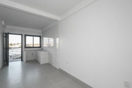 Sala / Quarto / Cozinha de apartamento para alugar com 1 quarto, 18m² em Costa E Silva, Porto Alegre
