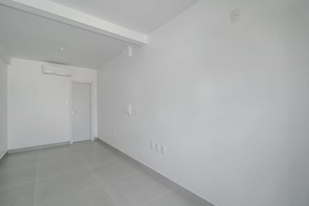 Apartamento para alugar com 18m², 0 quarto e sem vagaSala / Cozinha