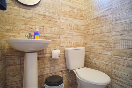 Casa para alugar com 170m², 3 quartos e 4 vagasBanheiro 2
