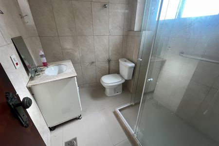 Apartamento à venda com 64m², 2 quartos e sem vaga Apartamento à venda com 64m², 2 quartos e sem vagaBanheiro