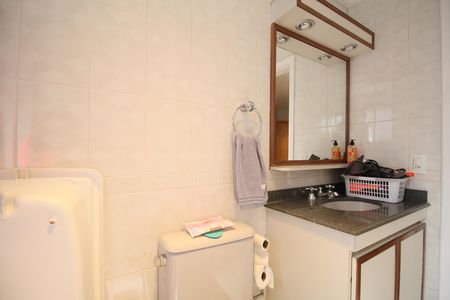 Apartamento à venda com 196m², 4 quartos e 3 vagasBanheiro Suíte 2