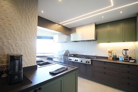 Apartamento à venda com 196m², 4 quartos e 3 vagasCozinha - Armários