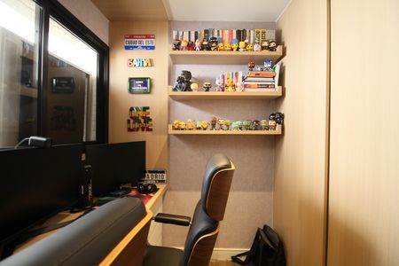 Apartamento à venda com 196m², 4 quartos e 3 vagasEscritório