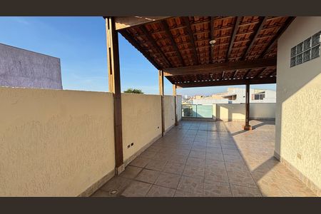 Apartamento à venda com 132m², 2 quartos e 2 vagas Apartamento à venda com 132m², 2 quartos e 2 vagasCobertura