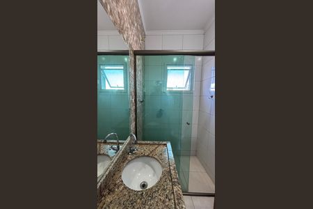Apartamento à venda com 132m², 2 quartos e 2 vagas Apartamento à venda com 132m², 2 quartos e 2 vagasBanheiro da Suíte