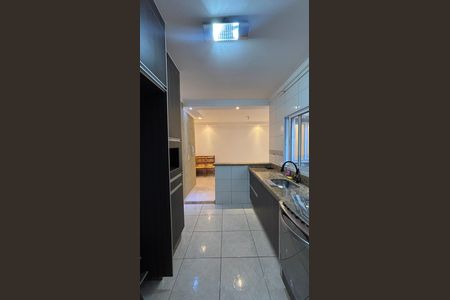Apartamento à venda com 132m², 2 quartos e 2 vagas Apartamento à venda com 132m², 2 quartos e 2 vagasCozinha