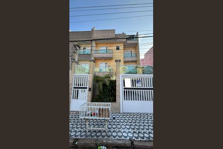 Apartamento à venda com 132m², 2 quartos e 2 vagas Apartamento à venda com 132m², 2 quartos e 2 vagasFachada