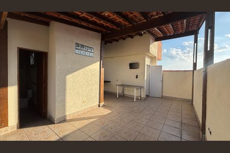 Apartamento à venda com 132m², 2 quartos e 2 vagas Apartamento à venda com 132m², 2 quartos e 2 vagasCobertura