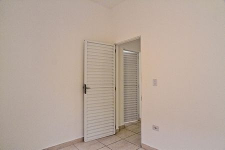 Quarto 1 de apartamento para alugar com 2 quartos, 60m² em Vila Mangalot, São Paulo