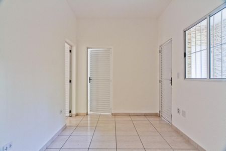 Sala de apartamento para alugar com 2 quartos, 60m² em Vila Mangalot, São Paulo