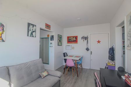 Apartamento à venda com 43m², 1 quarto e sem vaga Apartamento à venda com 43m², 1 quarto e sem vagaSala