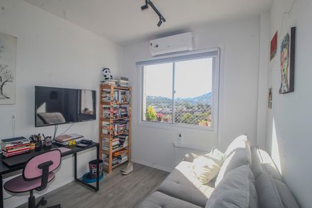Sala de apartamento para alugar com 1 quarto, 43m² em Partenon, Porto Alegre