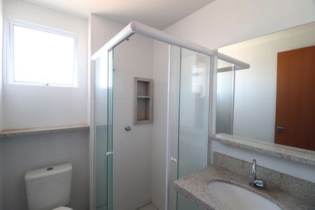 Apartamento para alugar com 60m², 2 quartos e 1 vagaBanheiro do Quarto 2