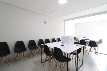 Apartamento para alugar com 60m², 2 quartos e 1 vagaÁrea comum