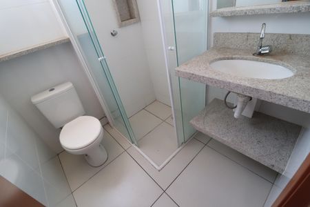 Apartamento para alugar com 60m², 2 quartos e 1 vagaBanheiro do Quarto 2