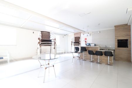 Apartamento para alugar com 60m², 2 quartos e 1 vagaÁrea comum - Salão de festas